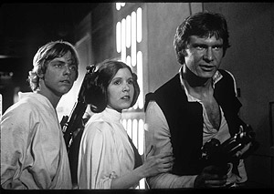 Luke Skywalker, la princesa Leia y Han Solo en un fotograma de la pel&iacute;cula. (Foto: EL MUNDO)